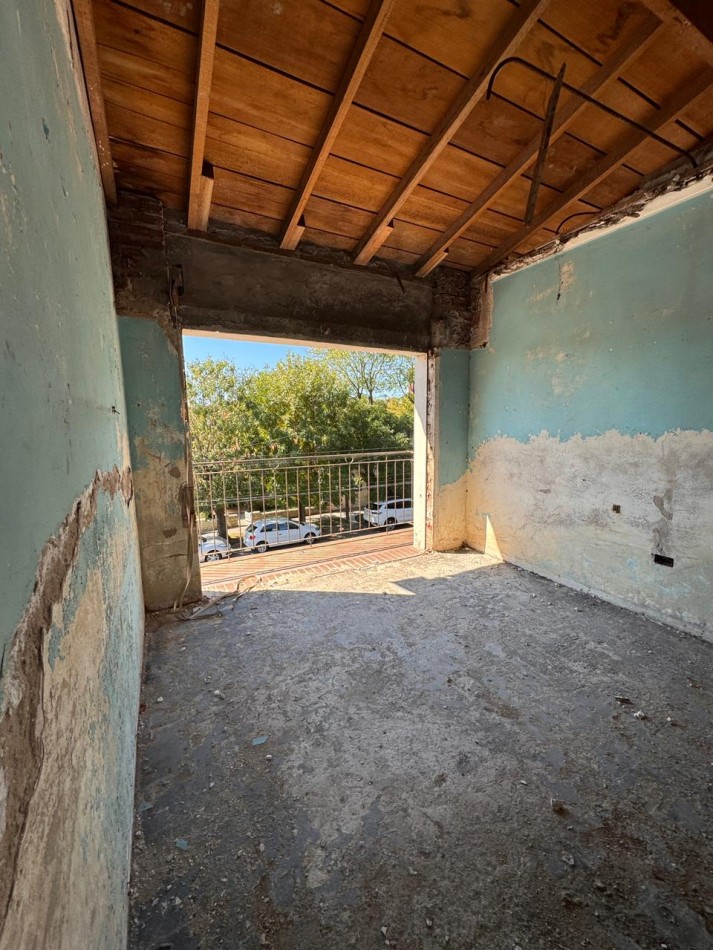 LOTE CON CONSTRUCCION EN LOS TRONCOS. FINANCIA.