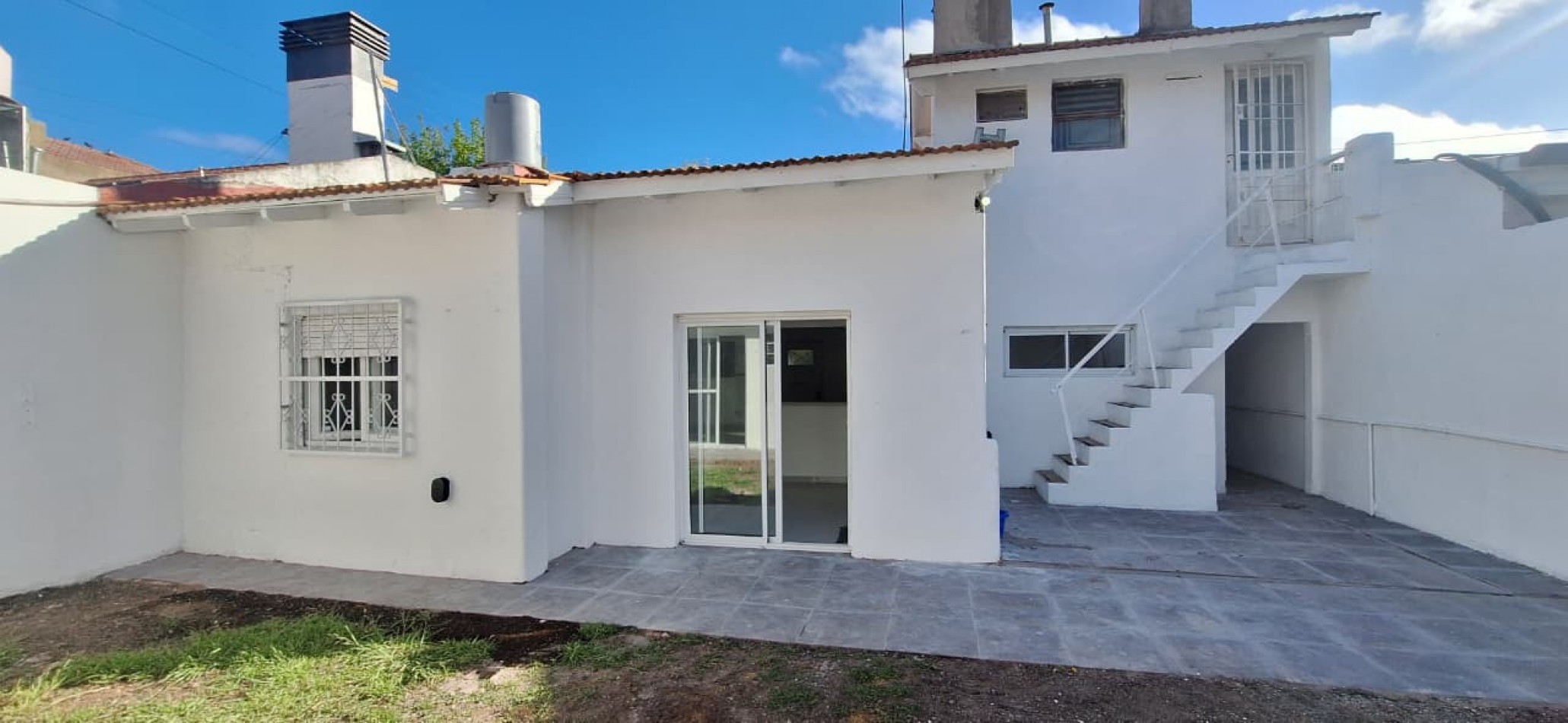EXCELENTE CHALET 3 AMB.PARQUE.GGE. BARRIO PARQUE LURO.