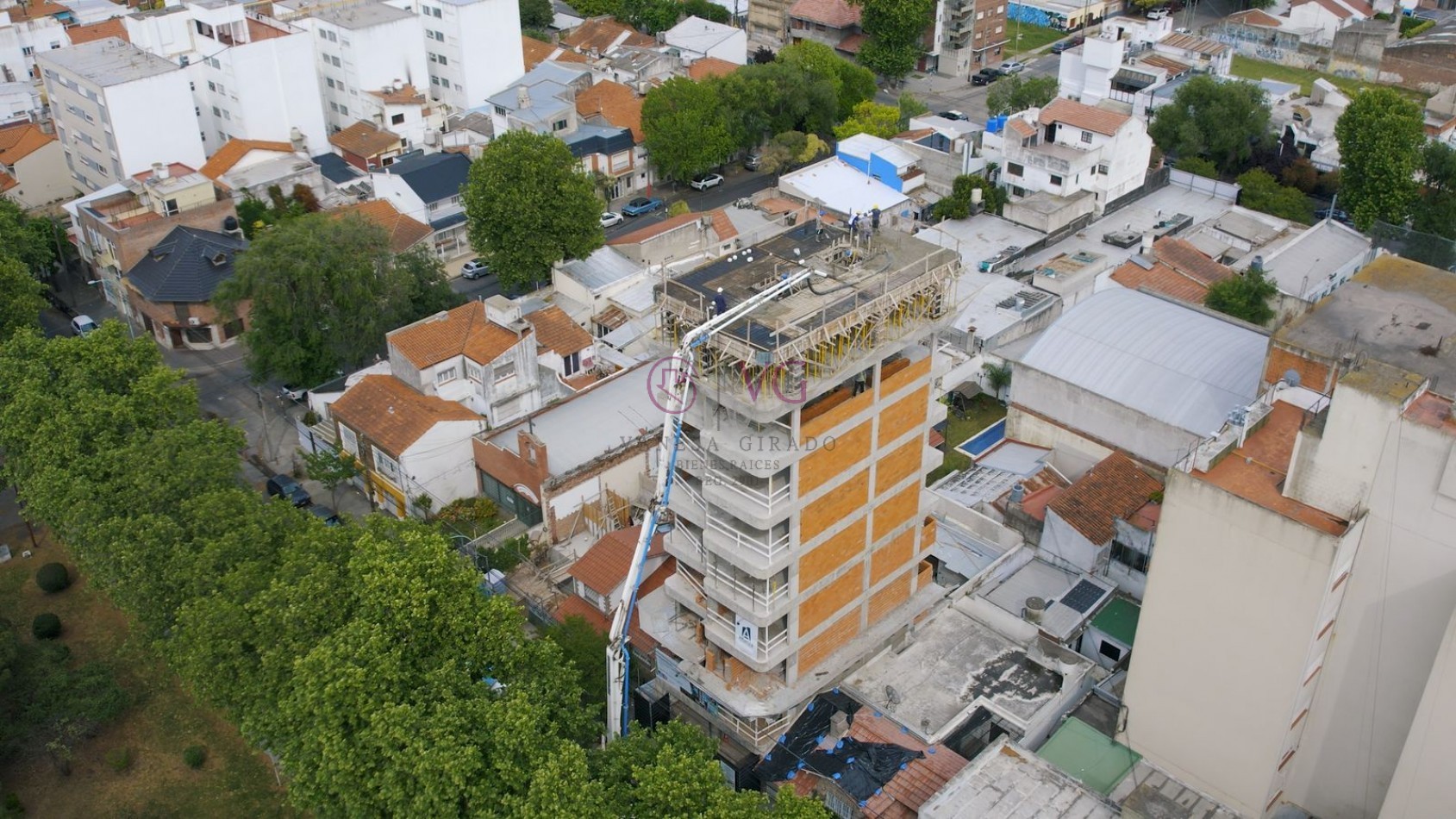 EDIFICIO EN POZO, 2 Y 3 AMB. CON Y SIN COCHERA. BARRIO SAN JOSE, ALGUNAS CUOTAS.12 CUOTAS EN PESOS!!