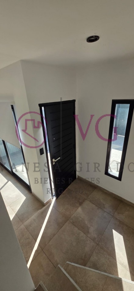 CHALET PH A ESTRENAR, 3 AMB.MAS ESCRITORIO.APTO CREDITO. PUNTA MOGOTES.