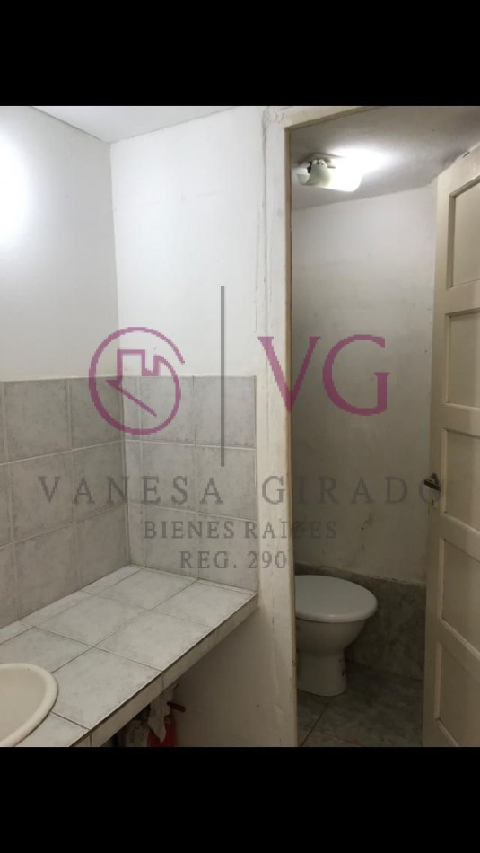 LOCAL COMERCIAL.