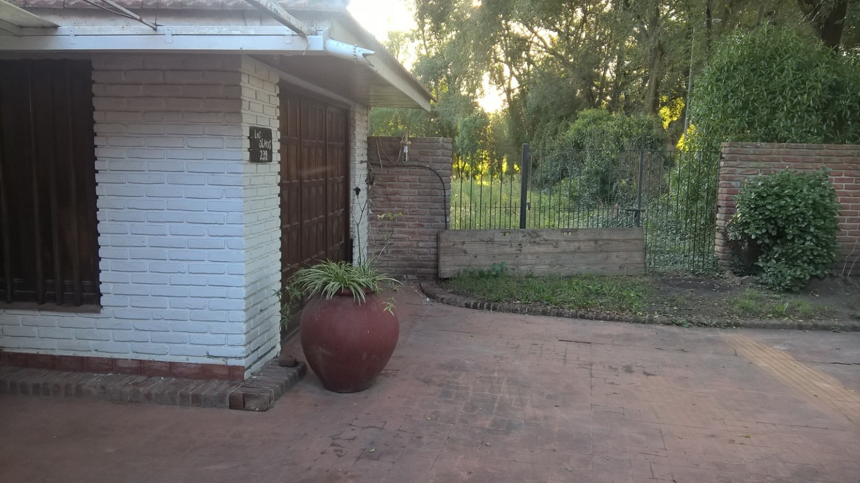 LAPTO CREDITO.CHALET (PH) EN BOSQUE ALEGRE,5 AMB. GARAGE.