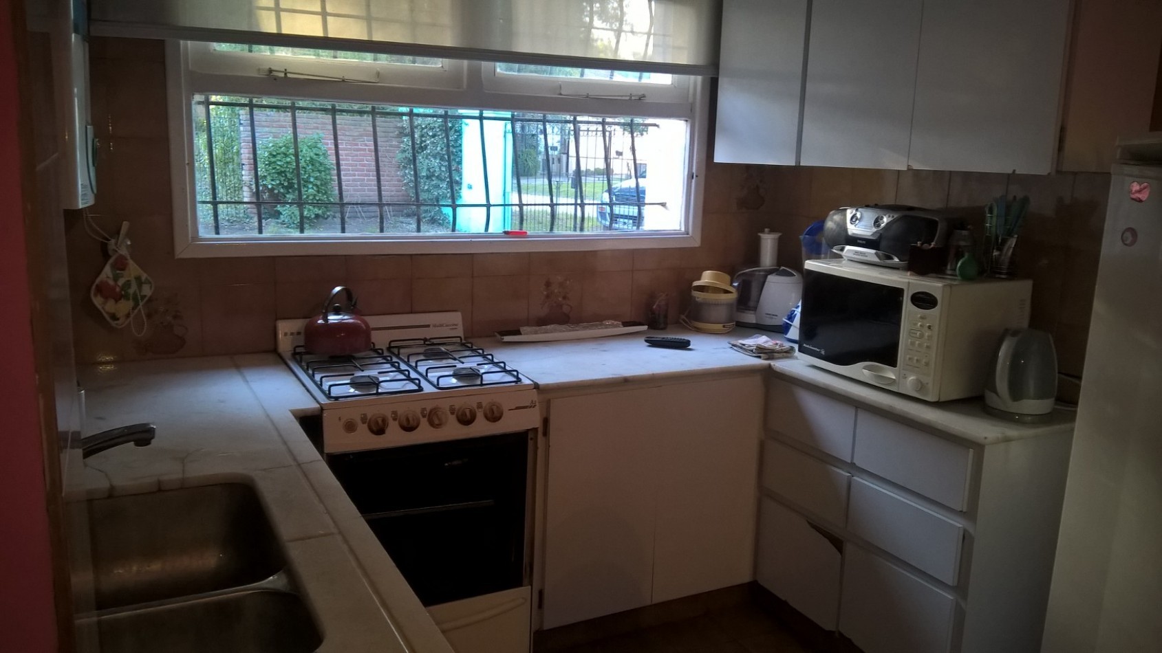 LAPTO CREDITO.CHALET (PH) EN BOSQUE ALEGRE,5 AMB. GARAGE.