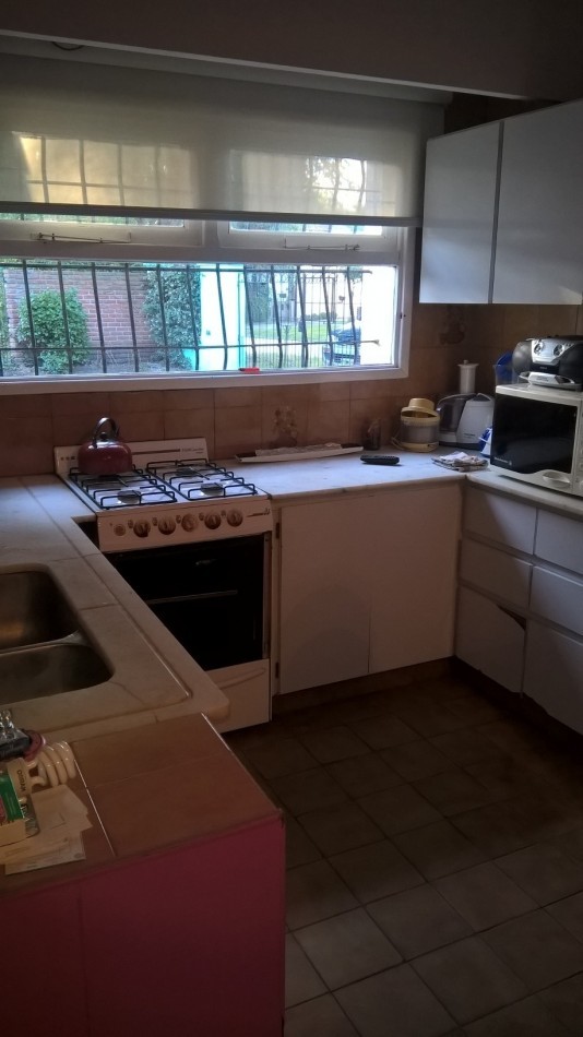 LAPTO CREDITO.CHALET (PH) EN BOSQUE ALEGRE,5 AMB. GARAGE.
