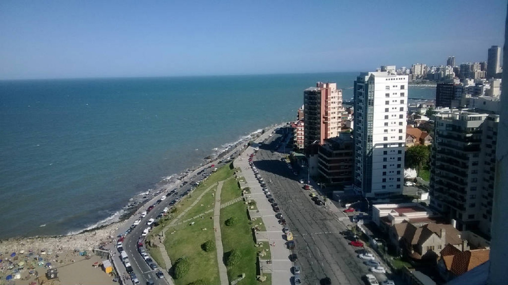 ALQUILER 24 MESES.IMPACTANTE 4 AMB.C/DEPCIA.COCHERA.PLENA VISTA AL MAR.MARAL 50