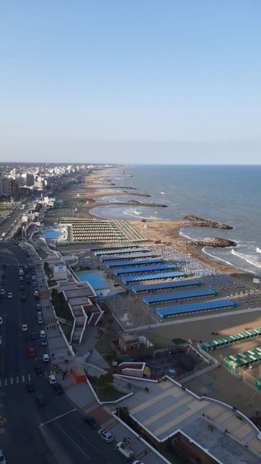 ALQUILER 24 MESES.IMPACTANTE 4 AMB.C/DEPCIA.COCHERA.PLENA VISTA AL MAR.MARAL 50