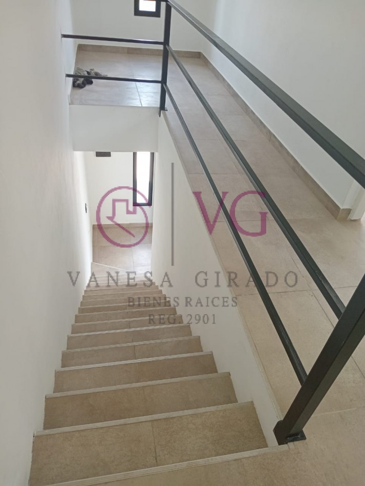 DUPLEX A ESTRENAR, 3 AMB.MAS ESCRITORIO. APTO CREDITO. PUNTA MOGOTES.